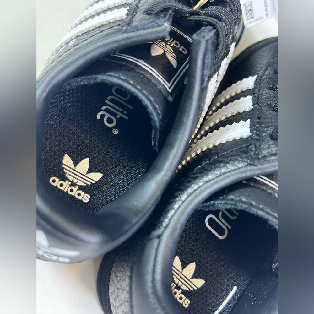 🆕Adidas Kids Samoa sneakers in Black & White – Size 8K New in Box + Extra Laces - Picture 10 of 15
